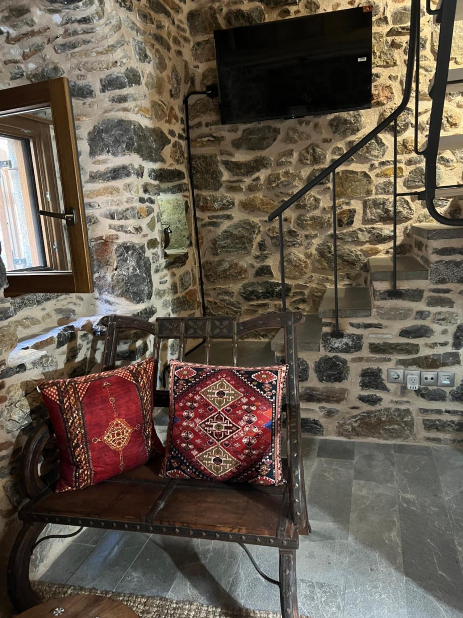 Byzantine Home In The Castle Mestá المظهر الخارجي الصورة